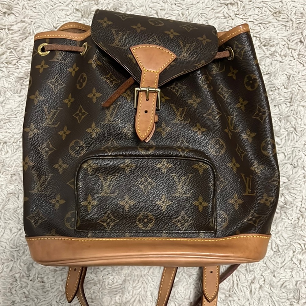 Authentic Louis Vuitton Monogram Montsouris MM Back Pack